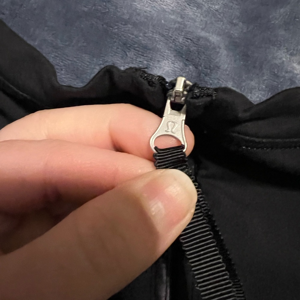 Lululemon Athletica Black Warm Up Crew - Picture 10 of 11